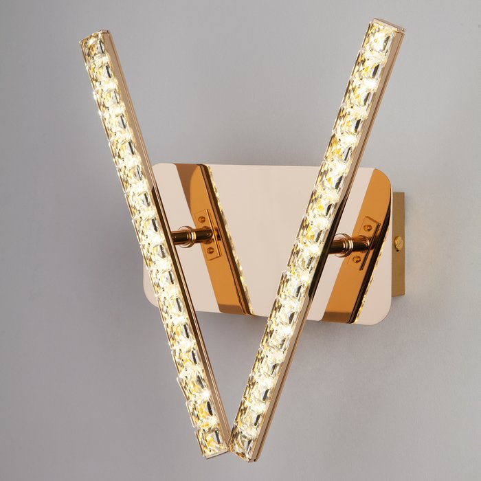 Светодиодный настенный светильник с хрусталем 90041/2 золото Soprano - лучшие Бра и настенные светильники в INMYROOM