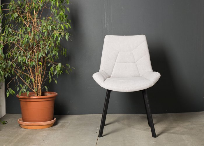 Стул Atria светло-серого цвета с черными ножками - купить Обеденные стулья по цене 7590.0