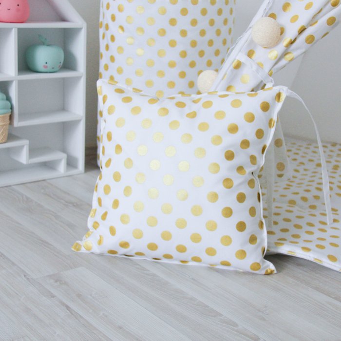 Подушка Golden Dots из 100% хлопока - лучшие Декоративные подушки в INMYROOM