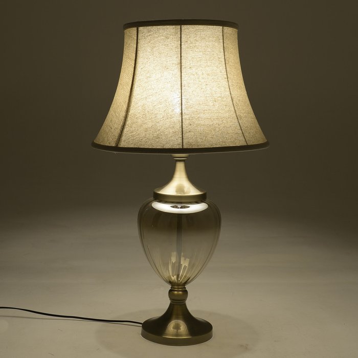 Лампа настольная с бежевым плафоном - купить Настольные лампы по цене 14340.0