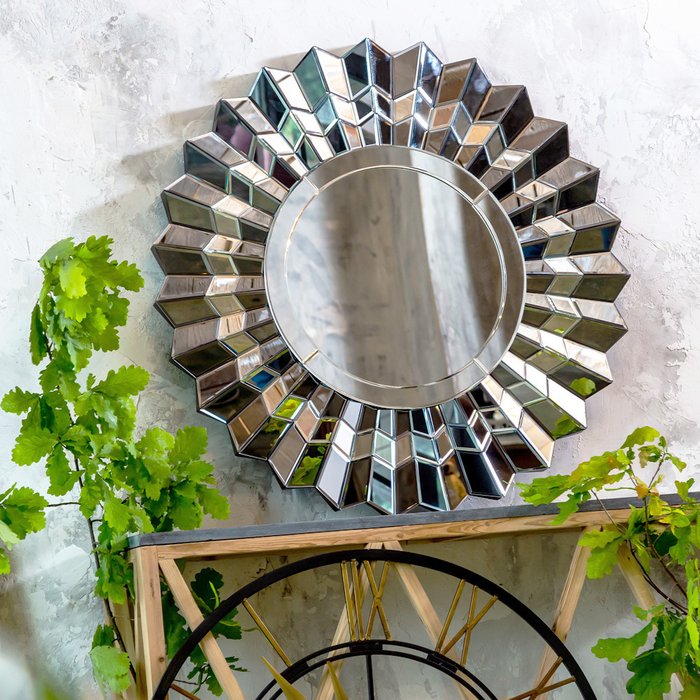 Настенное зеркало Арктур в раме из плиссированных граней - лучшие Настенные зеркала в INMYROOM