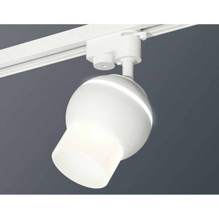 Трековый светильник Ambrella Track System XT1101072 - купить Трековые светильники по цене 8610.0 Трековый светильник Ambrella Track System XT1101072 - купить Трековые светильники по цене 8610.0