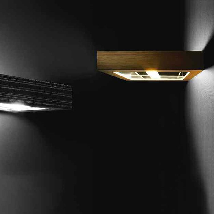 Настенный светильник Metalspot QUADRO WOOD из дерева черно-серого цвета - лучшие Бра и настенные светильники в INMYROOM