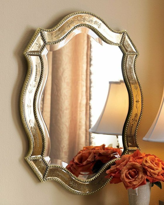 Настенное зеркало Стелла в раме цвета шампань - купить Настенные зеркала по цене 31493.0
