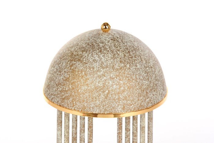 Настольный светильник Tina Turner золотого цвета - купить Настольные лампы по цене 27200.0