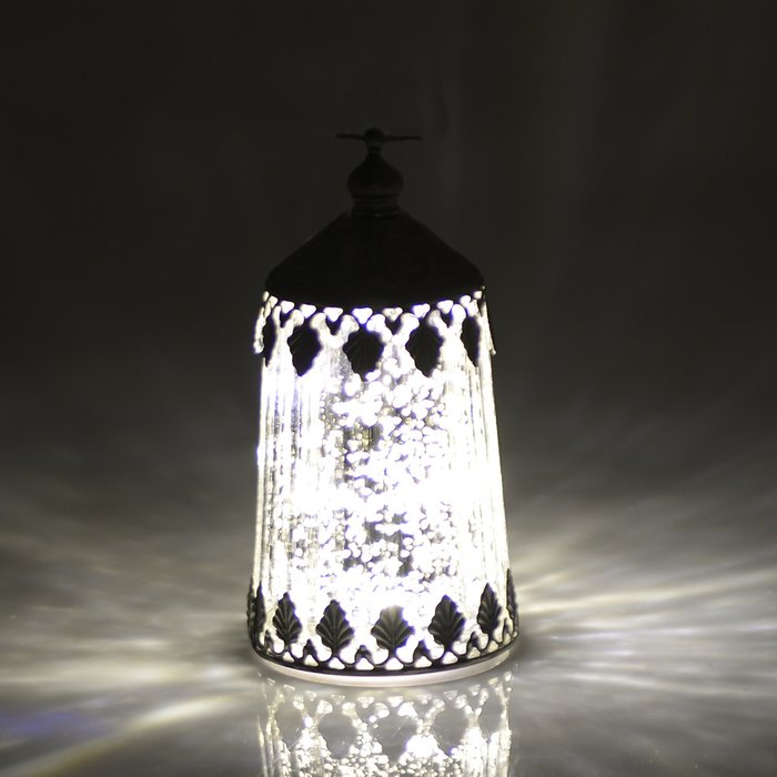 Фонарь с led-подсветкой - купить Декоративные предметы (не использовать) по цене 1300.0 Фонарь с led-подсветкой - купить Декоративные предметы (не использовать) по цене 1300.0