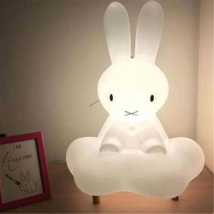 Детская настольная лампа Зайчик Miffy на облачке - лучшие Ночники в INMYROOM