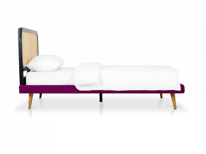 Кровать Male 160х200 пурпурно-бежевого цвета - лучшие Кровати для спальни в INMYROOM