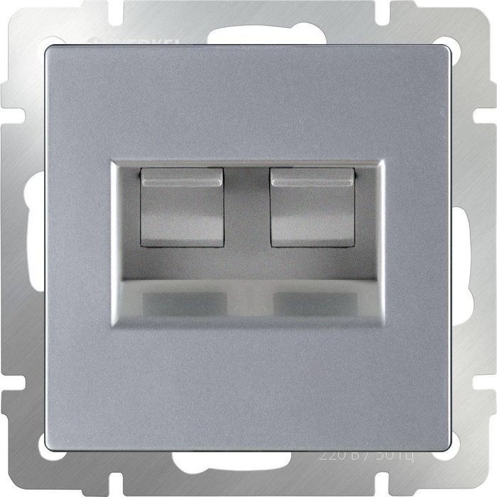 Розетка двойная Ethernet серебряного цвета