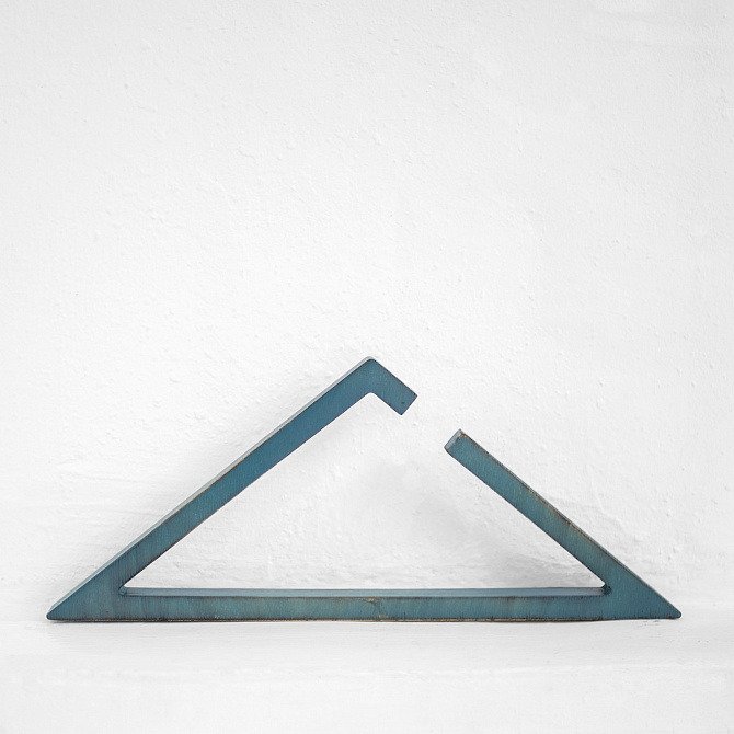 Комплект вешалок Треугольник в синем цвете - лучшие Вешалки-плечики в INMYROOM