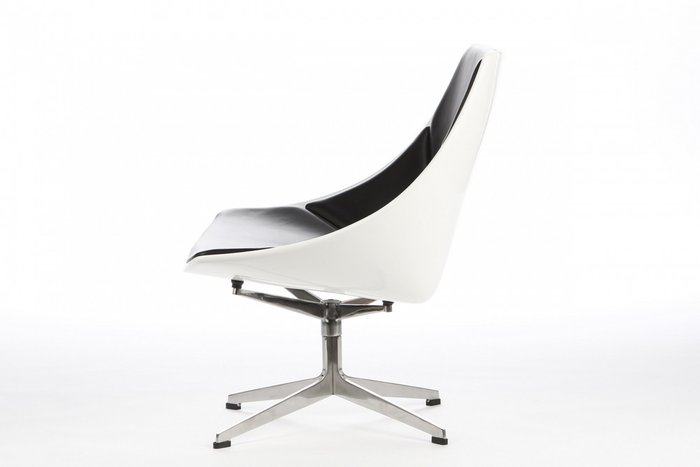 Кожаное Кресло "Space"   - купить Интерьерные кресла по цене 75272.0