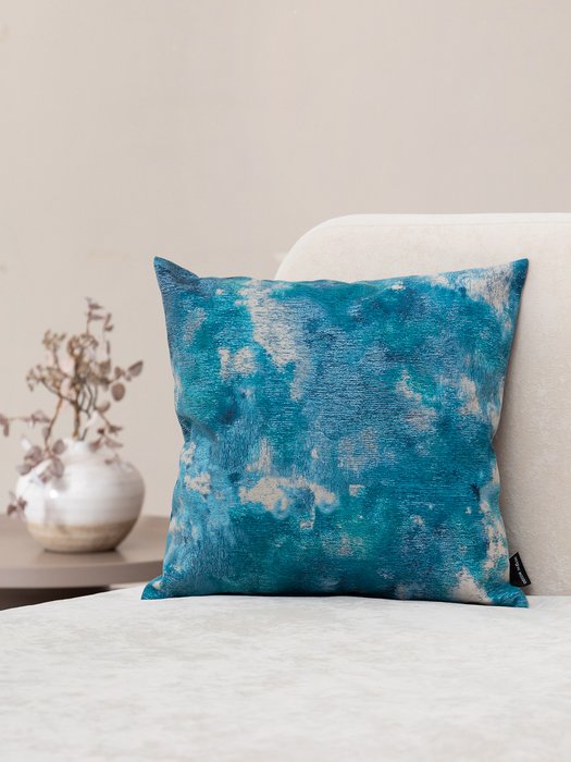 Декоративная подушка Delphi сине-бирюзового цвета - лучшие Декоративные подушки в INMYROOM