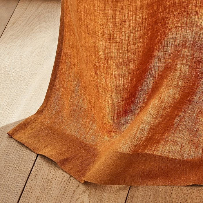 Занавеска из осветленного льна с кожаными шлевками Private 140x220 коричневого цвета - лучшие Шторы в INMYROOM
