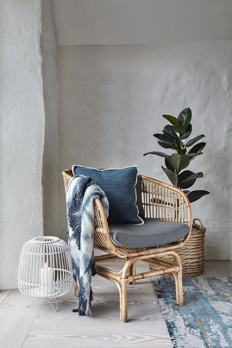Кресло из ротанга с мягким сиденьем и подушкой - лучшие Садовые кресла в INMYROOM