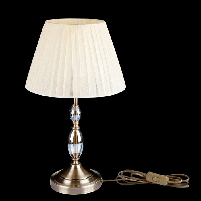 Настольная лампа Peta с бежевым абажуром  - купить Настольные лампы по цене 4800.0