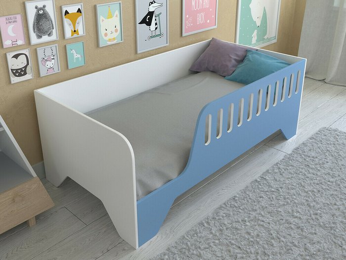 Кроватка Астра 13 80х160 бело-голубого цвета - купить Одноярусные кроватки по цене 9460.0