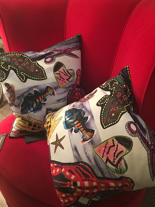 Подушка Van Roon Santaria  из ткани с разноцветным рисунком 50х50 см - лучшие Декоративные подушки в INMYROOM