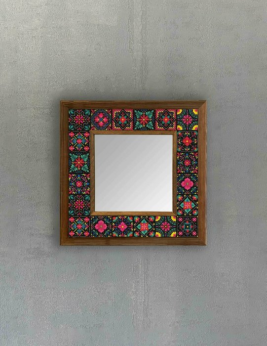 Настенное зеркало с каменной мозаикой 33x33 в раме коричневого цвета - купить Настенные зеркала по цене 9840.0