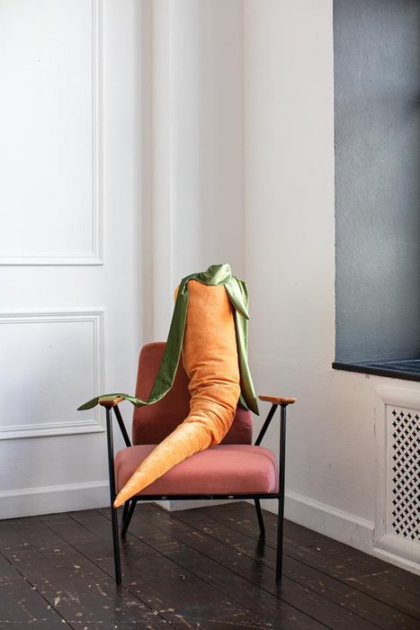 Набор из двух декоративных подушек-морковок - купить Декоративные подушки по цене 2990.0