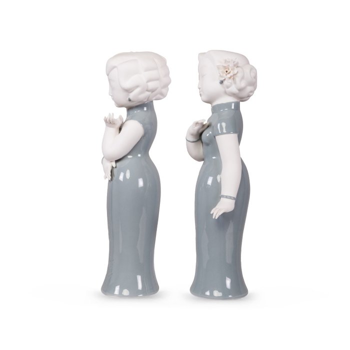 Сет двух статуэток Meisjes в сером  - купить Фигуры и статуэтки по цене 25000.0
