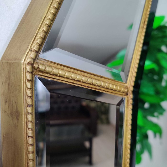 Настенное зеркало Faust 90x90 в раме золотого цвета - купить Настенные зеркала по цене 47890.0