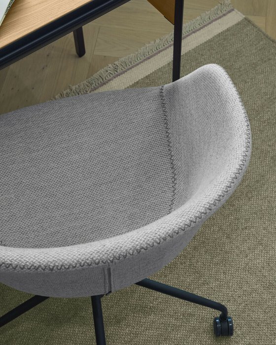 Офисное кресло Yvette светло-серого цвета - лучшие Офисные кресла в INMYROOM