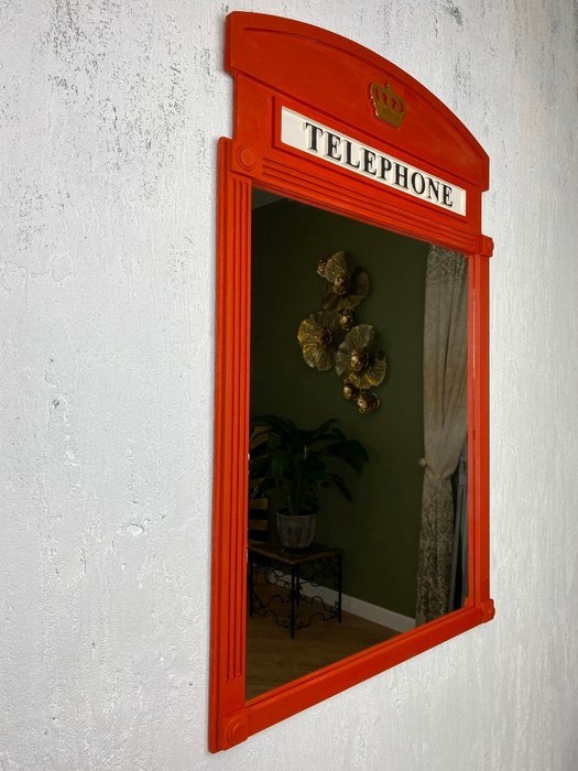 Зеркало Little British красного цвета - купить Настенные зеркала по цене 33500.0