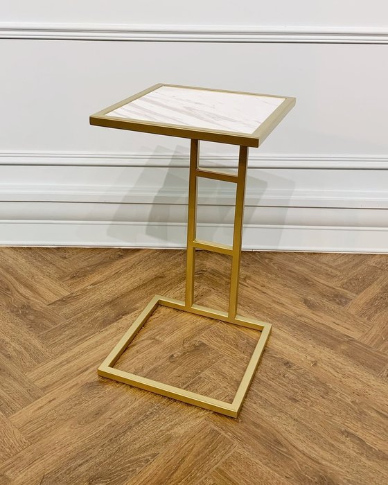 Приставной столик Прима со столешницей светлого мрамора  - лучшие Кофейные столики в INMYROOM