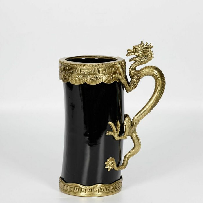 Ваза с ручкой в виде дракона черно-бронзового цвета - купить Вазы  по цене 53340.0