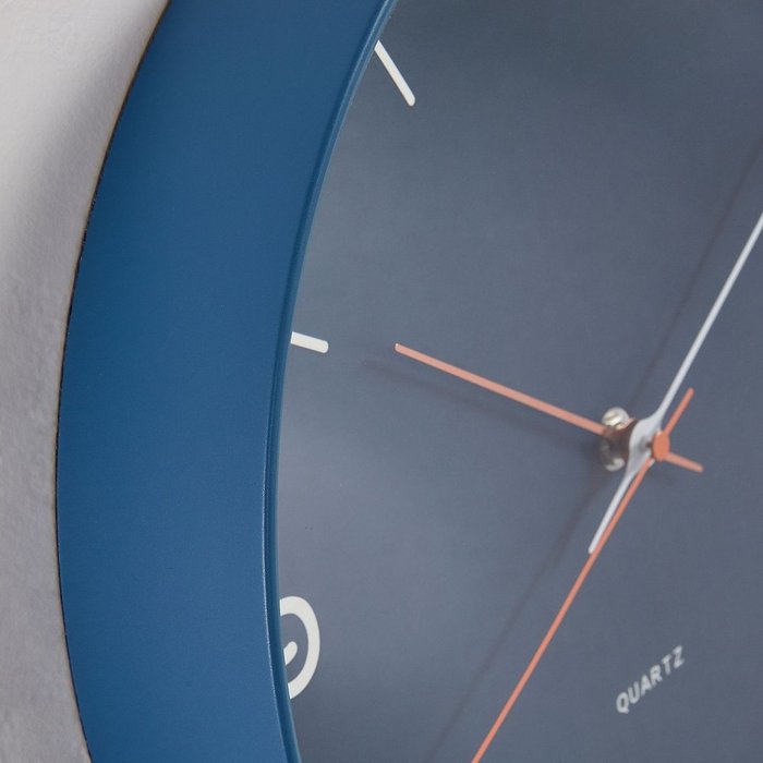 Настенные часы Mercure из синего пластика - купить Часы по цене 1990.0