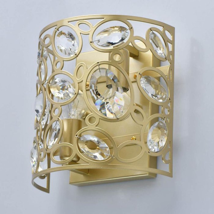 Настенный светильник Лаура с хрустальными вставками - купить Бра и настенные светильники по цене 12600.0