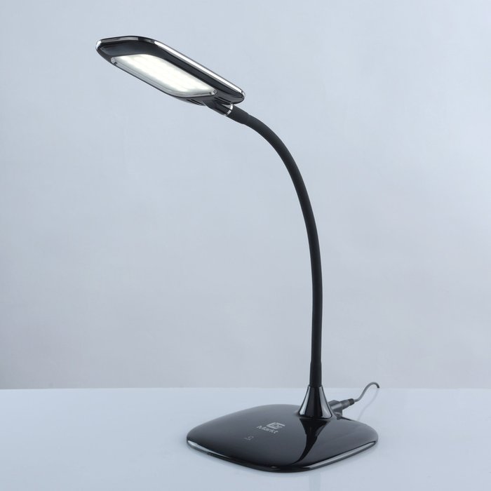 Настольная лампа Ракурс черного цвета - купить Рабочие лампы по цене 6880.0