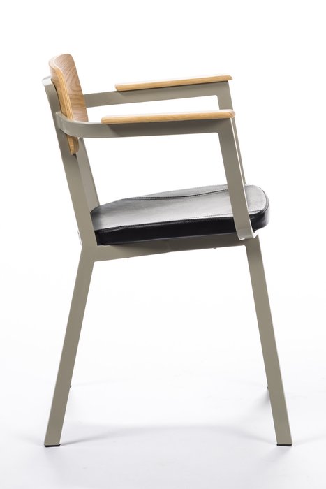 Стул с подлокотниками Sprint Armchair серо-бежевого цвета - купить Обеденные стулья по цене 32800.0