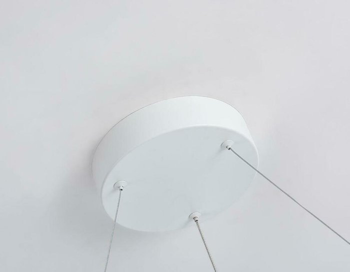Подвесной светодиодный светильник Comfort Line белого цвета - купить Подвесные светильники по цене 23773.0