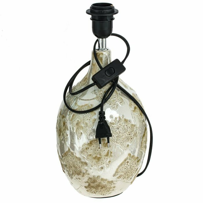 Настольная лампа с светло-бежевым абажуром - купить Настольные лампы по цене 6950.0