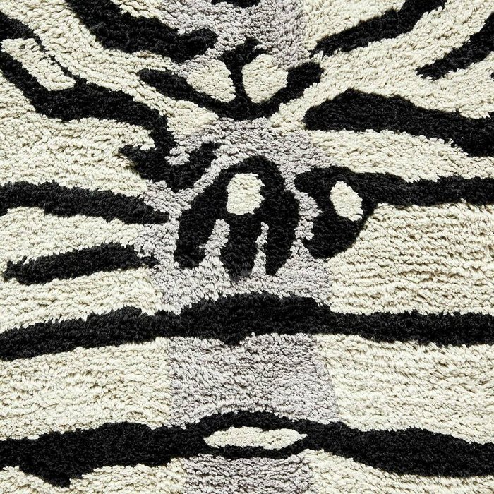 Коврик детский в виде тигра из биохлопка Ramazan 90х150 белого цвета - лучшие Ковры для детской в INMYROOM