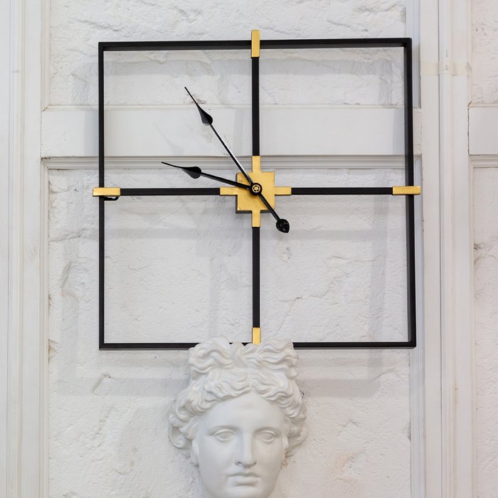 Настенные часы Авангард черного цвета - купить Часы по цене 11500.0