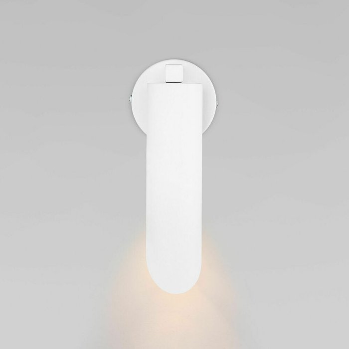 Настенный светильник Wing белого цвета - купить Бра и настенные светильники по цене 4130.0