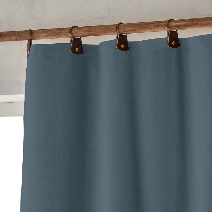 Штора затемняющая из стираного льна с кожаными шлевками Private 140x220 синего цвета - купить Шторы по цене 4298 Штора затемняющая из стираного льна с кожаными шлевками Private 140x220 синего цвета - купить Шторы по цене 4298
