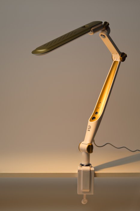 Настольная лампа NLED-496 Б0052769 (пластик, цвет золото) - лучшие Рабочие лампы в INMYROOM