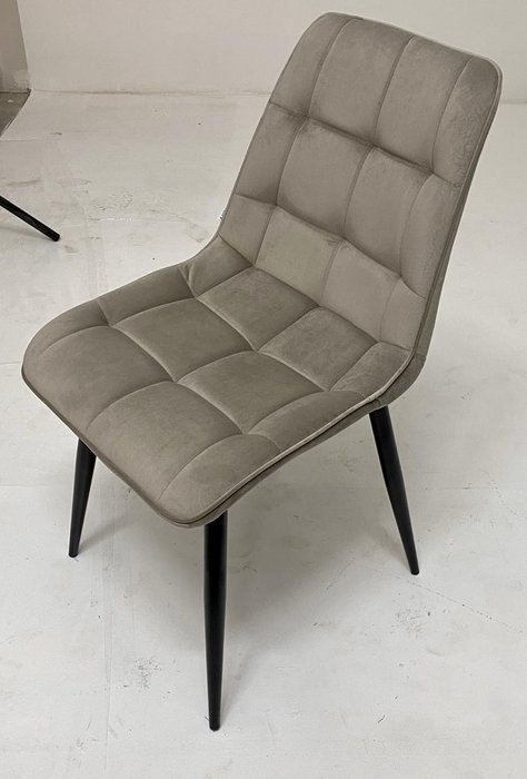 Стул Chic светло-серого цвета - купить Обеденные стулья по цене 7614.0