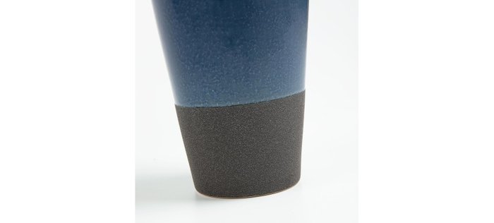 Керамическая ваза Cokkie синего цвета - лучшие Вазы  в INMYROOM