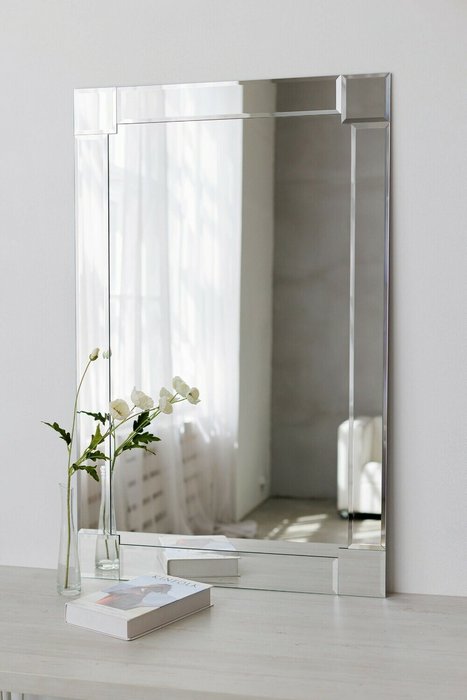 Настенное зеркало Giscours серебристого цвета - купить Настенные зеркала по цене 31000.0