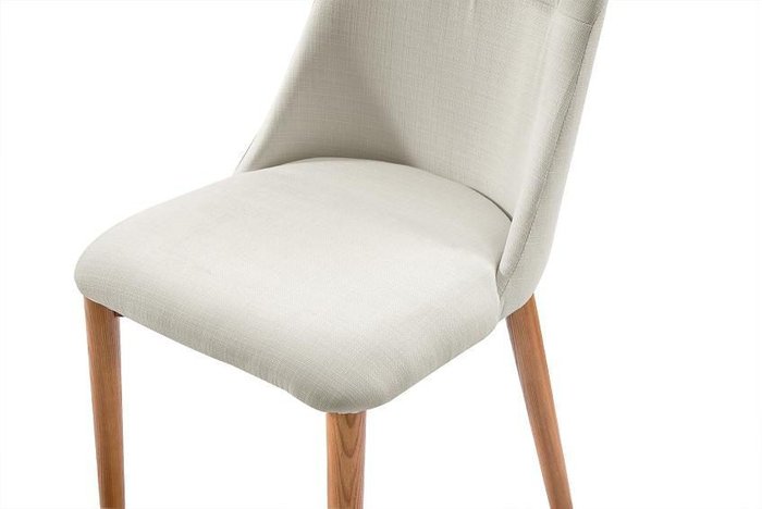 Стул с мягкой обивкой белого цвета  - купить Обеденные стулья по цене 22200.0