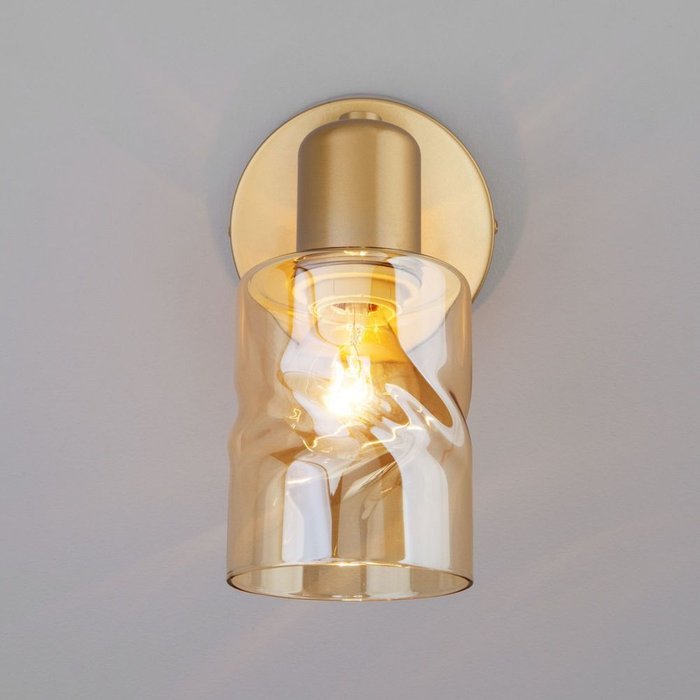 Настенный светильник с выключателем 20120/1 перламутровое золото - лучшие Бра и настенные светильники в INMYROOM