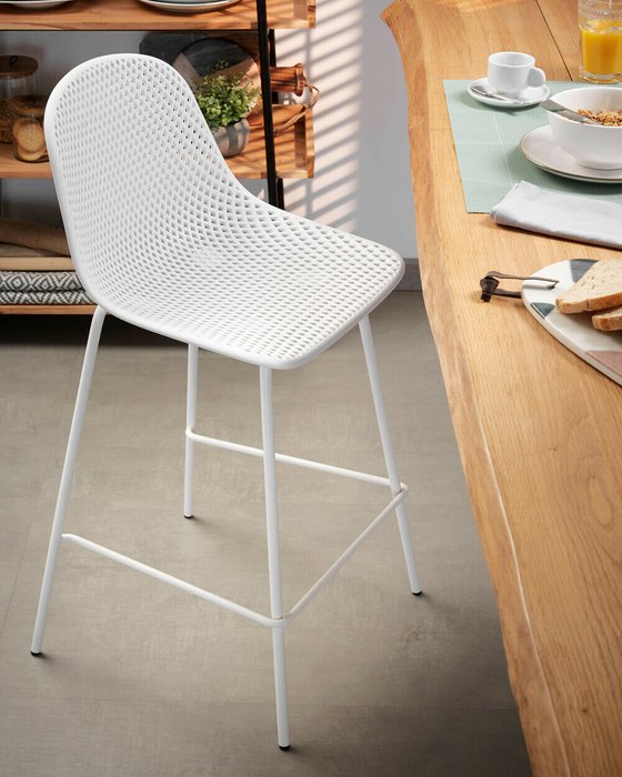 Барный стул Quinby White белого цвета - лучшие Барные стулья в INMYROOM