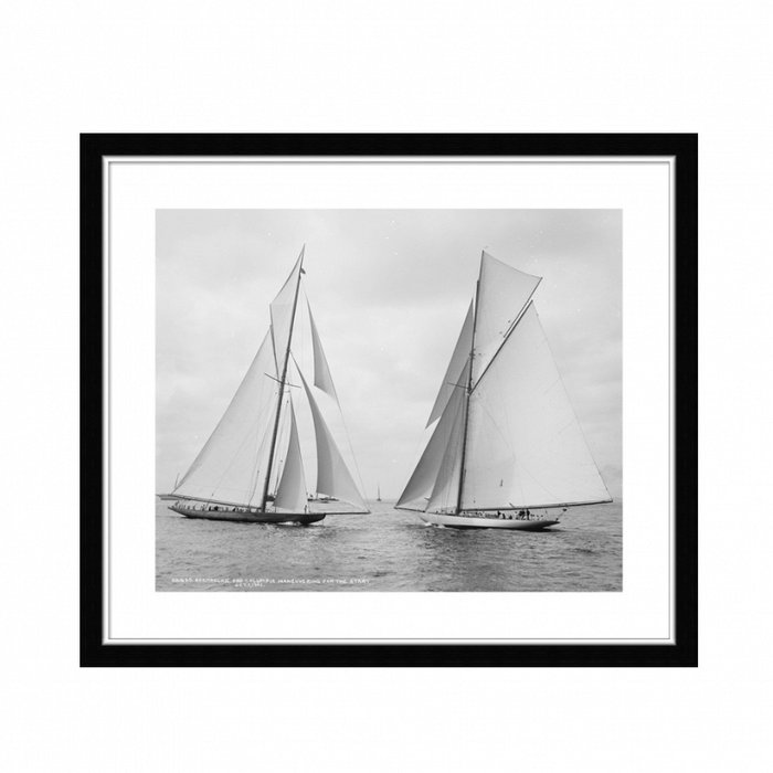 Постер в раме Sailboats Race During Cruise с изображением парусников 