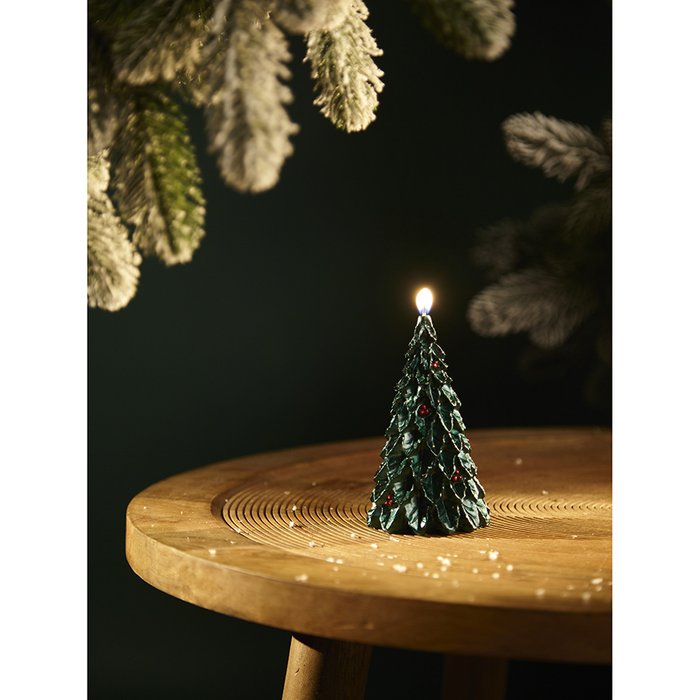 Свеча декоративная Festive flame зеленого цвета 12 см - лучшие Свечи в INMYROOM