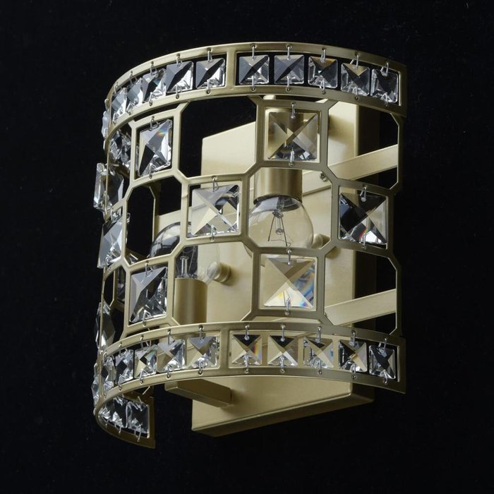 Настенный светильник Монарх с хрустальными элементами - купить Бра и настенные светильники по цене 10740.0