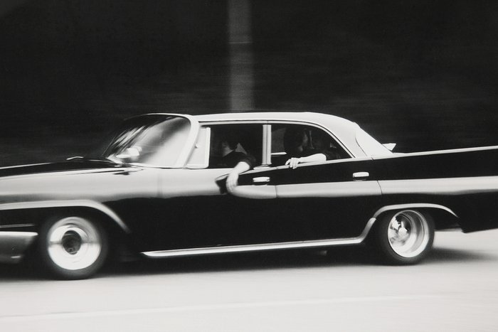 Чёрно-белый постер Chrysler 330G - лучшие Картины в INMYROOM